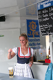 Genußinseln auf 1,5 km in der Steinsdorf und Erhardtstraße (Foto. Martin Schmitz)